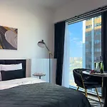Urban Global Premium - 14th Floor No 14 - Free Garage Апартаменты *