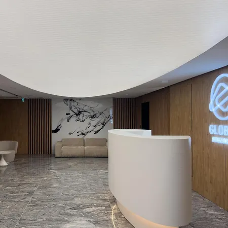 Urban Global Premium 14th Floor No 14, Free Garage, Self Check-in, No Deposit