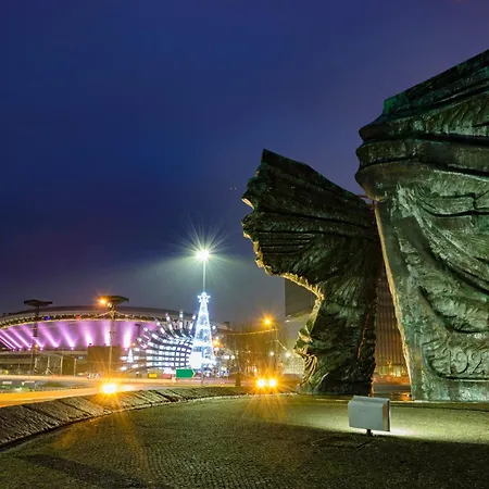 Urban Global Premium 14th Floor No 14, Free Garage, Self Check-in, No Deposit דירה קטוביץ