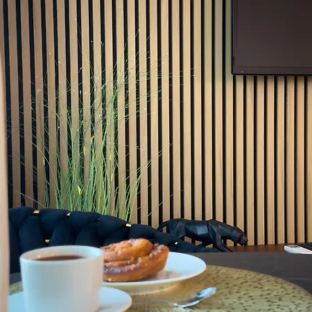 Апартаменты Urban Global Premium 14th Floor No 14, Free Garage, Self Check-in, No Deposit *