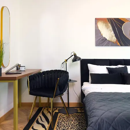 Apartment Urban Global Premium - 14th Floor No 14 - Air Condition - Free Garage Katowice